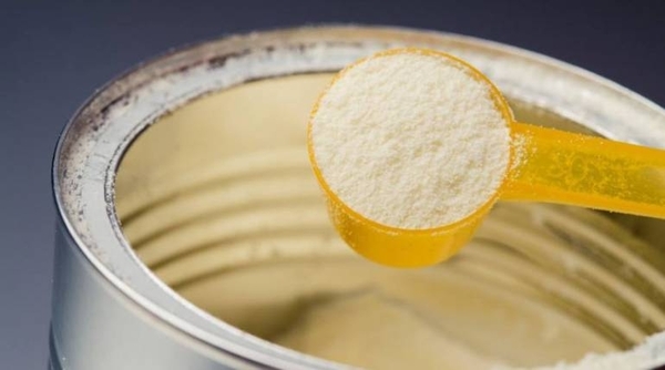 Diario HOY | Lanzan alerta sanitaria sobre lote de leche de fórmula que contiene bacterias