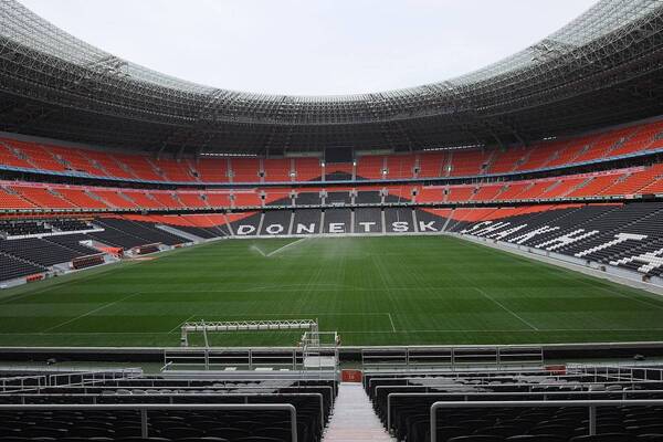 Crónica / Club ucraniano tuvo que abandonar su estadio de 400 millones de dólares