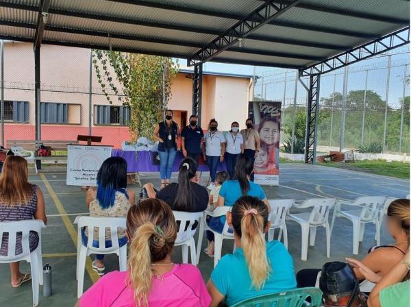 Coronel Oviedo: Madres privadas de su libertad se capacitan en Crianza Positiva