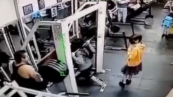 México: Una mujer muere en un gimnasio tras caerle una pesa de 180 kilos en el cuello