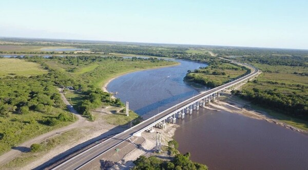 Inauguran el puente más largo de Ñeembucú