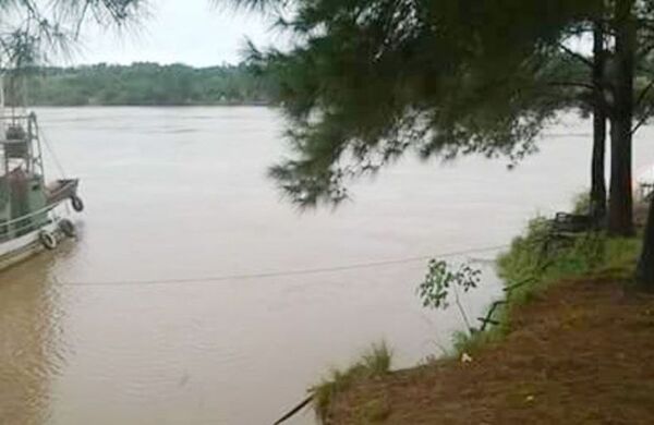 Tiroteo entre contrabandistas y miembros de la Prefectura argentina en la zona de Puerto Triunfo - Nacionales - ABC Color