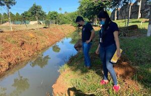 CDE: intervienen locales que estarían contaminando el arroyo Amambay - ABC en el Este - ABC Color