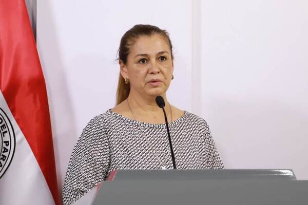 Ministra de la Senabico confirma amistad con exesposa de Koube pero niega vínculos comerciales