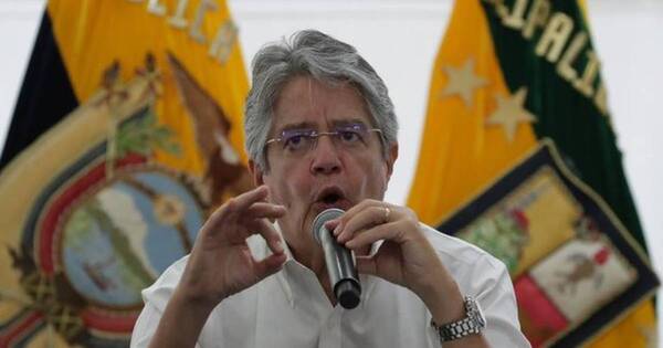 La Nación / Presidente ecuatoriano donará su sueldo hasta el final de su gobierno