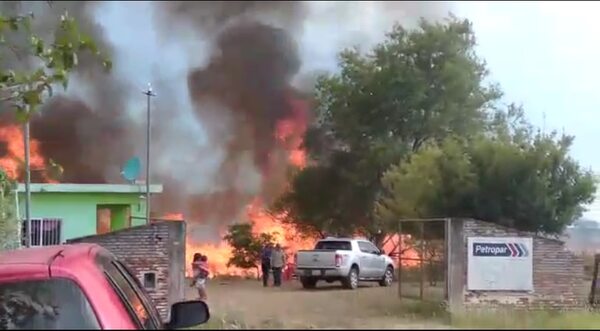 Controlan incendio en reserva forestal de Petropar en Itapúa - Nacionales - ABC Color