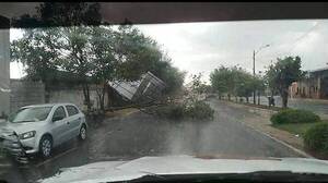 Crónica / Sarambí hizo el temporal en Coronel Bogado en un súky