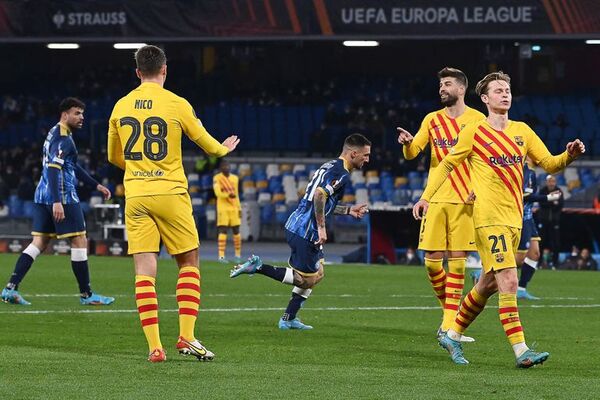 El Barça sobrevive en la Europa League, Nápoles y Dortmund eliminados - Fútbol - ABC Color