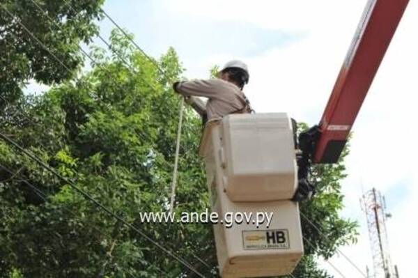 Crónica / Ande anuncia corte de luz programado par varias zonas de Central