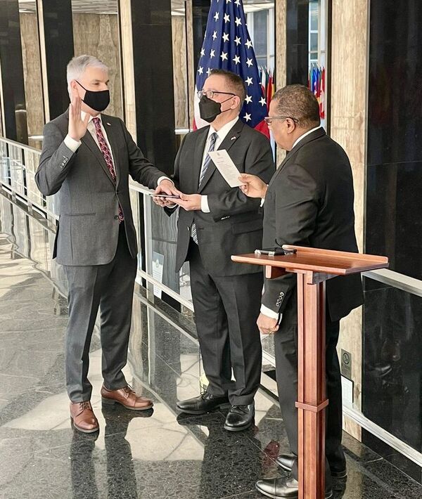 Nuevo embajador de Estados Unidos llega a Asunción esta medianoche - Nacionales - ABC Color