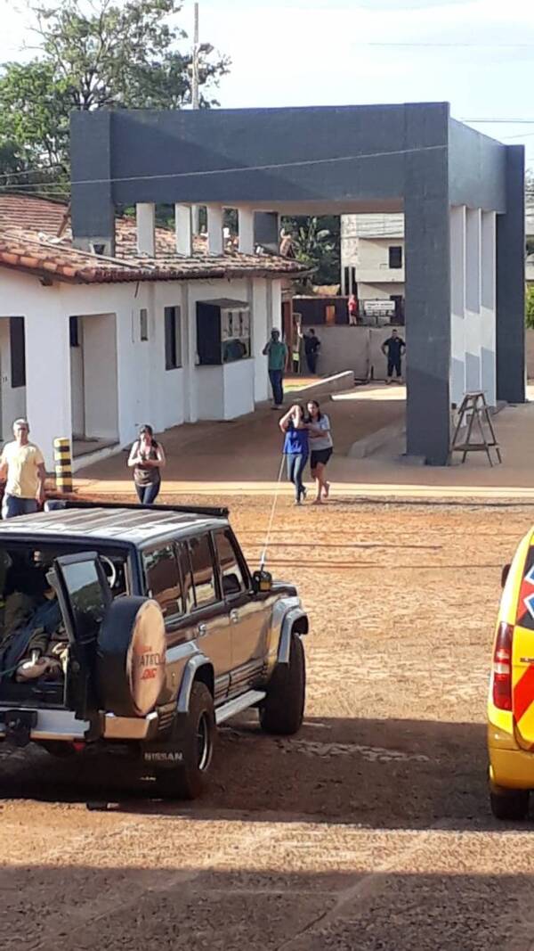 Crónica / Entre gritos y llantos familiares aguardaban el hallazgo de los desaparecidos bajo soja