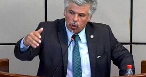 La Nación / Tuma presentó denuncia contra Arnaldo Giuzzio ante la Fiscalía