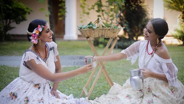 Festejos por el Día del Tereré y el Día de la Mujer Paraguaya