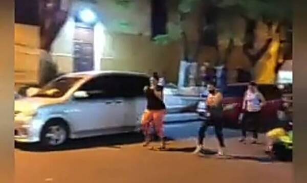 Crónica / [Video] Mujeres organizaron una carrera con tacones en el Norte