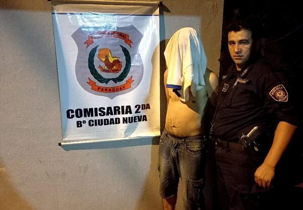 Detienen a hombre que con cuchillo asaltó bodega