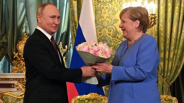 La invasión rusa marca una "profunda ruptura en la historia europea", afirma la excanciller alemana Angela Merkel - El Trueno