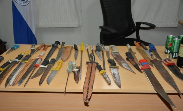 Diario HOY | Cárcel de Tacumbú: Incautan armas blancas y bebidas alcohólicas