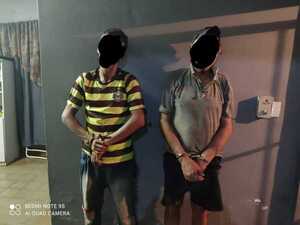 Policía aprehende a dos sujetos que intentaron asaltar en una vivienda