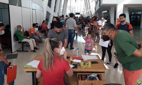 Servicio de cedulación derivó en reclamos en Luque •