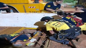 ¡Tremendo! Dos obreros mueren asfixiados en un silo | Noticias Paraguay