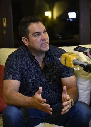 Tuma pide que Fiscalía investigue a Giuzzio por varios delitos, por su conexión con un narco - Nacionales - ABC Color