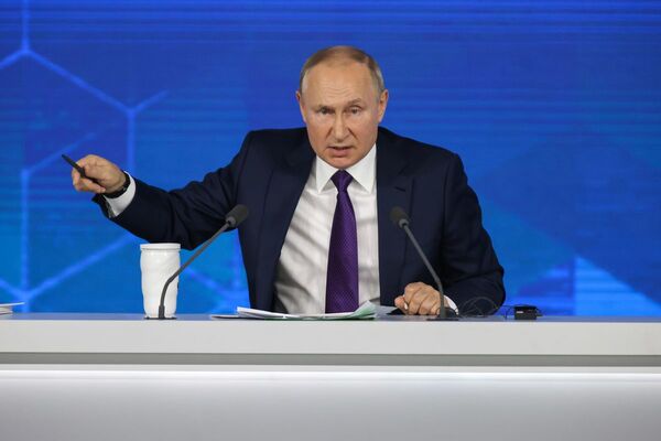 Rusia está dispuesta a negociar si Ucrania "depone las armas"