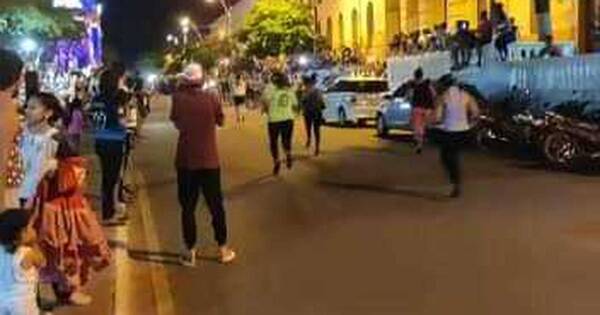 La Nación / “Carrera de Tacones” por el Día de la Mujer Paraguaya en Concepción