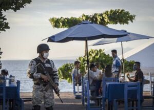 Puerto Vallarta y su floreciente industria turística en México son rehenes del CJNG