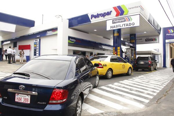 Confirmada la suba del combustible en G. 500 por litro. Petropar reajustará sus precios el martes - ADN Digital