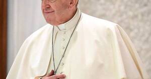 La Nación / Con fuerte dolor, el papa Francisco fue a la embajada rusa en el Vaticano