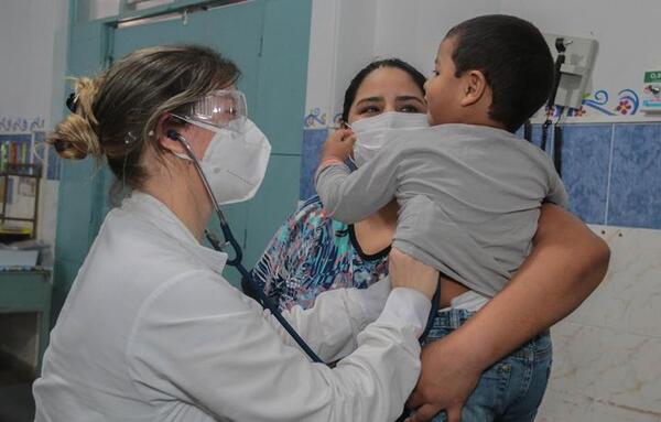 Disminuyen casos de coronavirus en niños en el Hospital de Clínicas