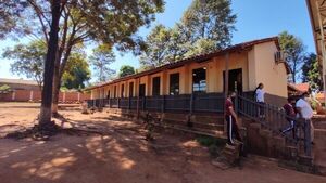 Reclaman más docentes ante aumento de alumnos en una escuela