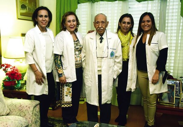 Falleció el reconocido Doctor Zenón González Romero, pionero del PAP en Paraguay - Nacionales - ABC Color