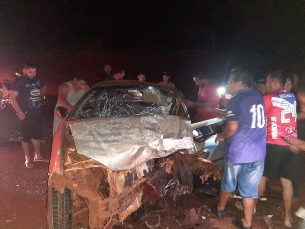 Accidente de tránsito deja un joven muerto en Puerto Irala - Noticiero Paraguay