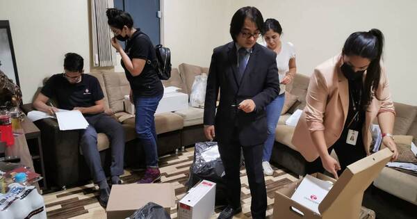 La Nación / Allanaron hangar y oficinas en el marco del operativo A ultranza Py