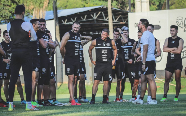 Crónica / Aunque triunfó ante Atl. Nacional, Cáceres fue criticado por este "capricho"