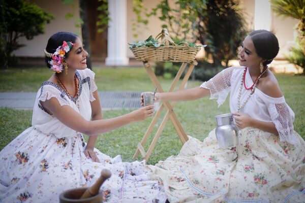 Actividades por el Día Nacional del Tereré y el de la Mujer Paraguaya