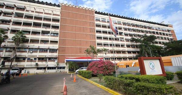 La Nación / Desde el IPS ponen en duda cirugía que ayudaría con tumor de Juana Mercado