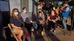 Directoras removidas de Defensoría del Pueblo reclaman reposición como funcionarias - Nacionales - ABC Color