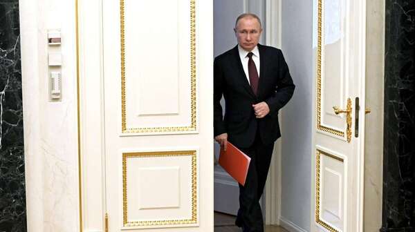Tras restringir Facebook, Putin dio de baja Twitter en medio de la guerra con Ucrania