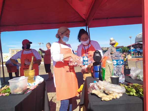 Festival del Terere Jere en la costanera de Encarnación