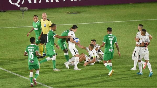 Periodista que dijo que Olimpia es goleable refuerza su opinión