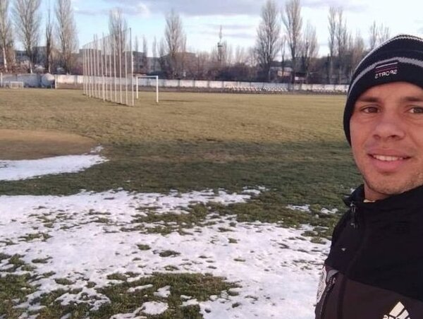 Futbolista paraguayo abandonó Ucrania y gestionan su retorno seguro al país - .::Agencia IP::.