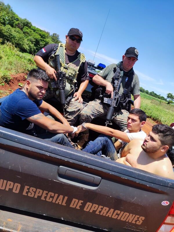 Identifican a delincuente fallecido y a sus cómplices detenidos - La Clave