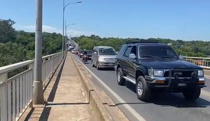 Masivo éxodo a Nanawa porque situación es “insostenible”, según compradores   - Nacionales - ABC Color