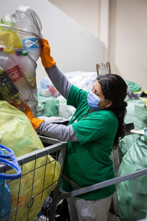 Iniciativas que destacan el trabajo de los recicladores - Brand Lab - ABC Color