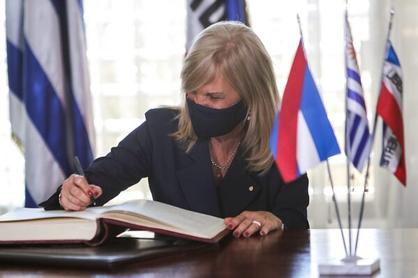 La vicepresidenta de Uruguay no irá el 8 de marzo a una marcha "desnaturalizada" - MarketData