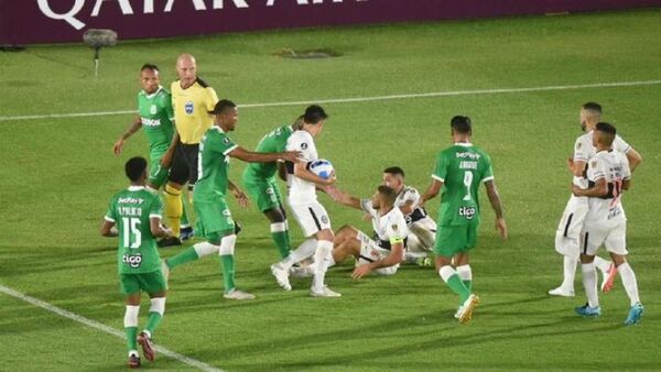Periodista que dijo que Olimpia es goleable refuerza su opinión
