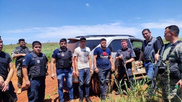 Identifican a detenidos tras aparente intento de asalto