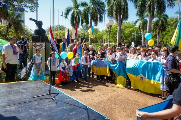 Ucranianos en Paraguay piden paz